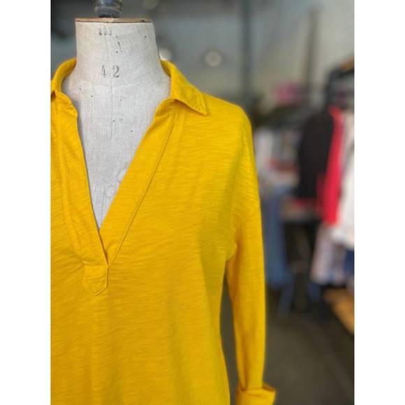 NEW ELLIOTT LAUREN polo tee in goldenrod - Picture 3 of 4